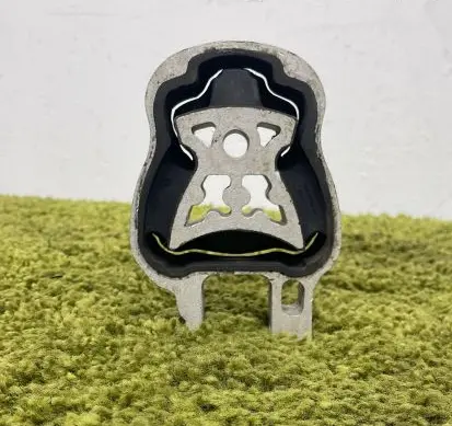 Ford Edge II Engine mount bracket g2g3-6p082-ab
