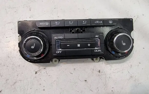 Skoda Octavia Mk2 (1Z) Climate control unit 3T0907044BS 8W0606 5HB00974985
