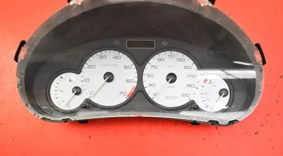 Peugeot Partner Speedometer (instrument cluster) 9656801380