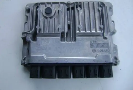 BMW X1 F48 F49 Engine control unit/module 631041 N47C9A