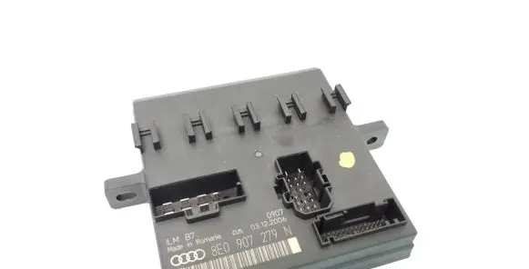 Audi A4 S4 B7 8E 8H Comfort/convenience module 8E0907279N B5S6M03A6P