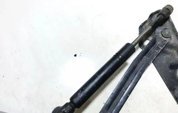 Opel Vectra B Front bonnet/hood damper/strut 