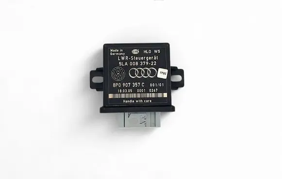 Audi A6 S6 C6 4F Light module LCM 5LA00837922 8P0907357C