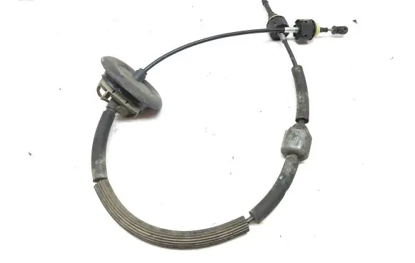 Gear shift cable linkage