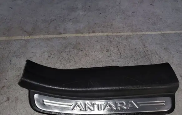 Opel Antara Rear sill trim cover 96630474
