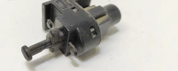 Ford Focus Brake pedal sensor switch 93BB13480BC