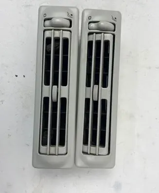 Volkswagen Multivan T4 Air vent grill in roof 703820963