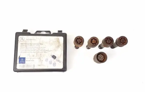 Mercedes-Benz S W221 Nuts/bolts B66470145