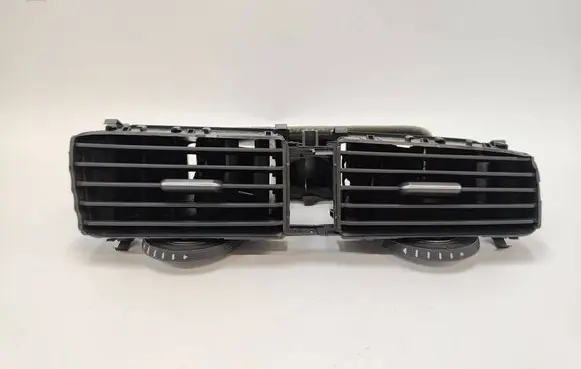 Volkswagen Golf VII Dash center air vent grill 5G1819728 10122012