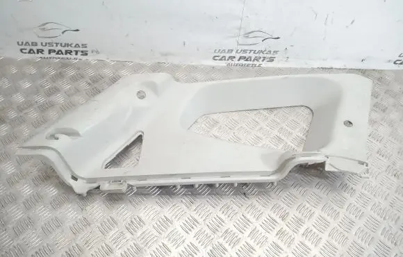 Nissan Qashqai+2 (C) pillar trim