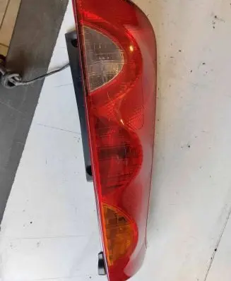 Nissan Note (E11) Rear/tail lights 22016752