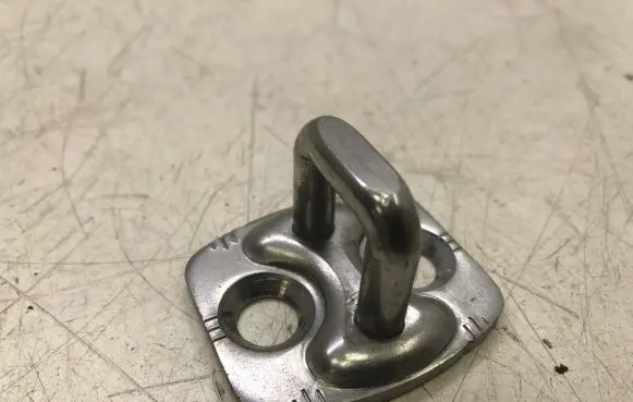 Ford Fiesta Front door lock loop/hook striker 