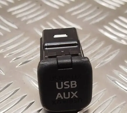 Mazda CX-5 AUX in-socket connector KD45669U0