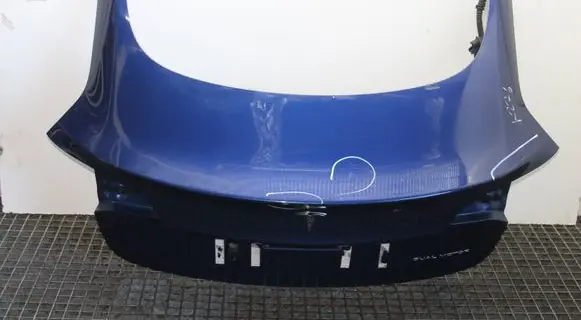 Tesla Model 3 Tailgate/trunk/boot lid