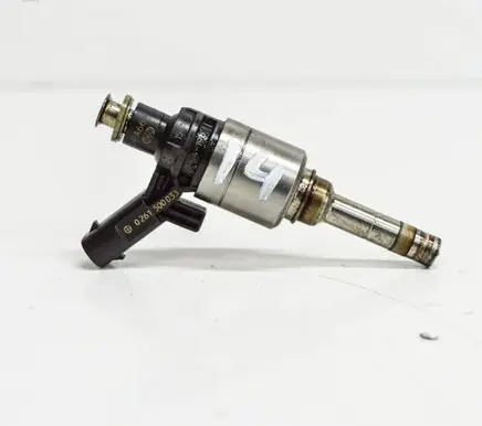 Audi A4 S4 B8 8K Fuel injector 06H906036B0261500033