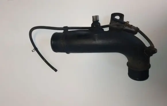 Toyota Auris 150 Intercooler hose/pipe 173620R021