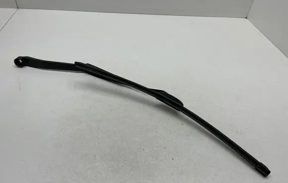 Toyota RAV 4 (XA20) Windshield/front glass wiper blade 