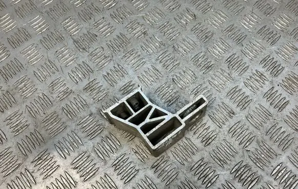 Radiator mount bracket