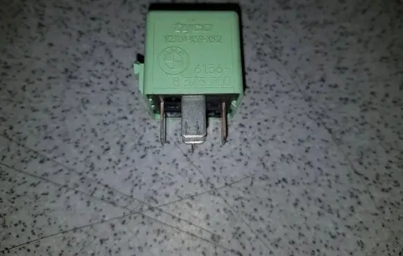 BMW 5 E39 Other relay 61368373700
