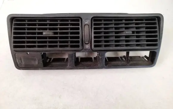 Volkswagen Golf IV Dash center air vent grill 1j0819728c 1j0819736c