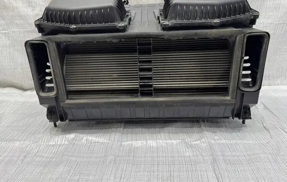 Maserati GranTurismo Radiator set 670158507
