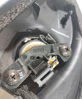 Nissan Note (E11) Front door speaker