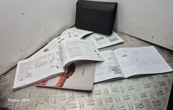 Nissan Qashqai Owners service history hand book 