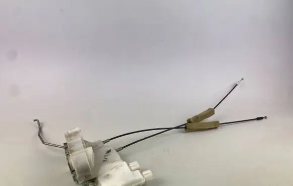 Subaru Outback Front door lock