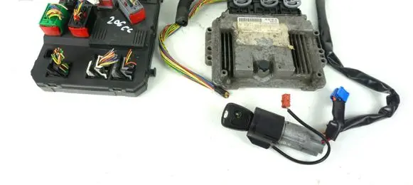 Peugeot 206 CC Engine control unit/module ECU 0281011628 9659823980