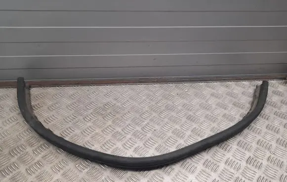 Audi A6 S6 C7 4G Engine compartment rubber 4G0823723