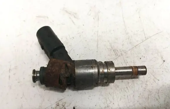 Fuel injector