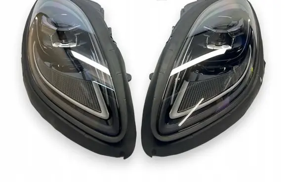 Porsche Macan (95B) Headlights/headlamps set 95B941015J
