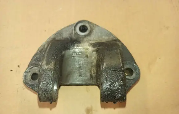 Renault Master III Engine mounting bracket 8200675217