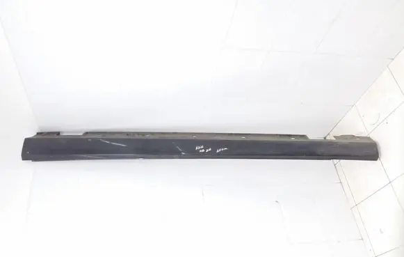 Mercedes-Benz E W212 Sill A2126900140