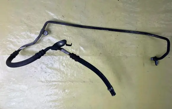 Mercedes-Benz C W204 Power steering hose/pipe/line A2044606424