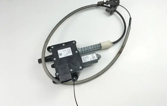 Peugeot 3008 I Hand brake/parking brake motor 0204706357 3562056