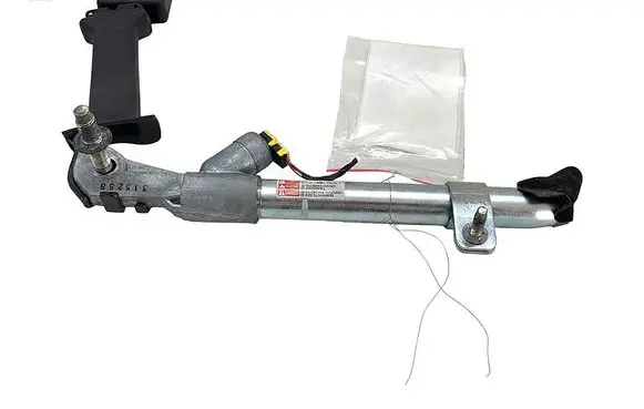 Tesla Model S Front seatbelt 100453205E