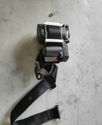 BMW 5 F10 F11 Front seatbelt 