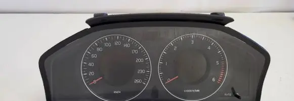 Volvo V70 Speedometer (instrument cluster) 36000411 31254535AA 69199660U