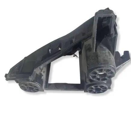 Citroen C5 Rear bumper mounting bracket 70100882 013673