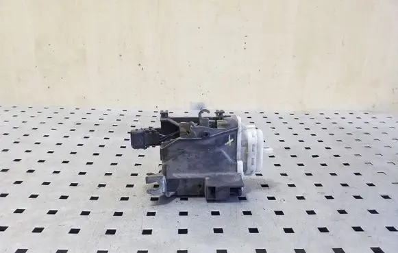 Audi A6 S6 C4 4A Front door lock 4A1837016B