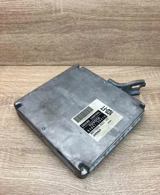 Toyota Avensis T250 Engine control unit/module ECU 8966105410 MB1758005023