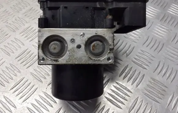 Skoda Octavia Mk2 (1Z) ABS Pump 1K0614517DN