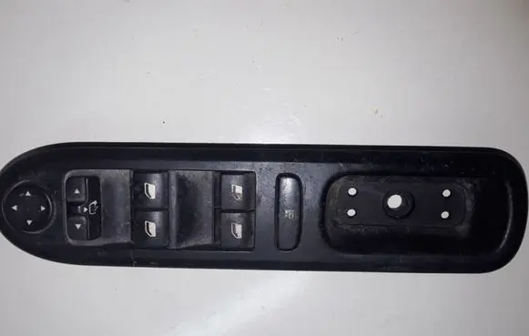 Peugeot 407 Electric window control switch 532697045 532697001