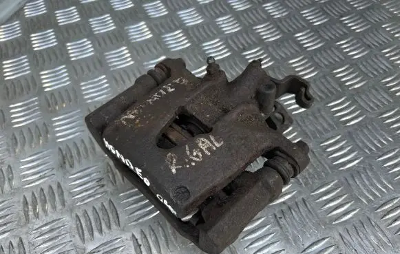 Ford Mondeo Mk III Rear brake caliper