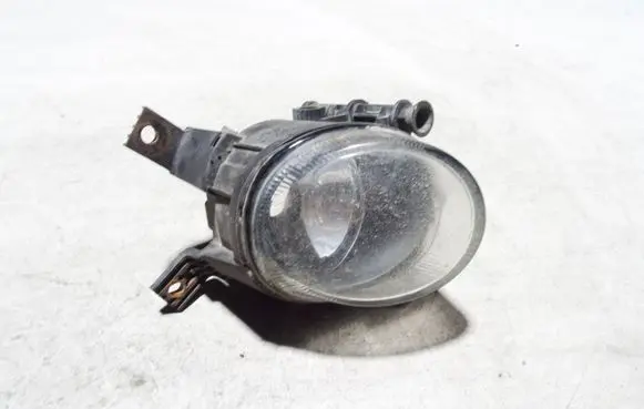 Audi A4 S4 B7 8E 8H Front fog light 8E0941699C