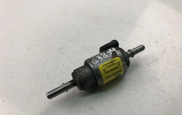 Volvo S90, V90 Fuel injection high pressure pump 9031365A