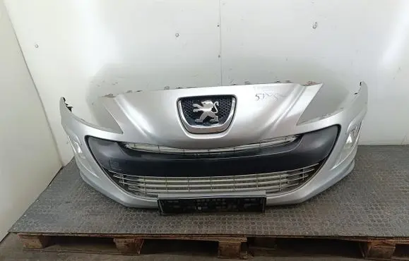 Peugeot 308 Front bumper 