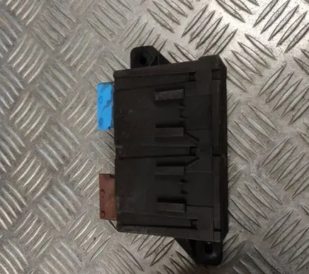 Peugeot Expert Tow bar trailer control unit/module 9810050080