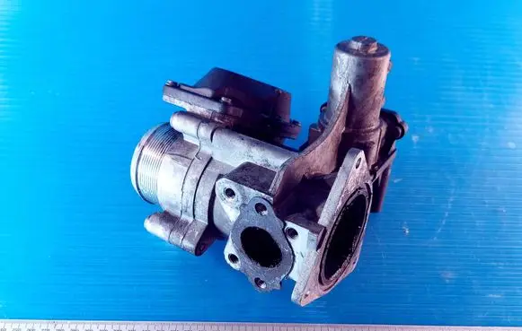 Volkswagen Crafter EGR valve 076131501